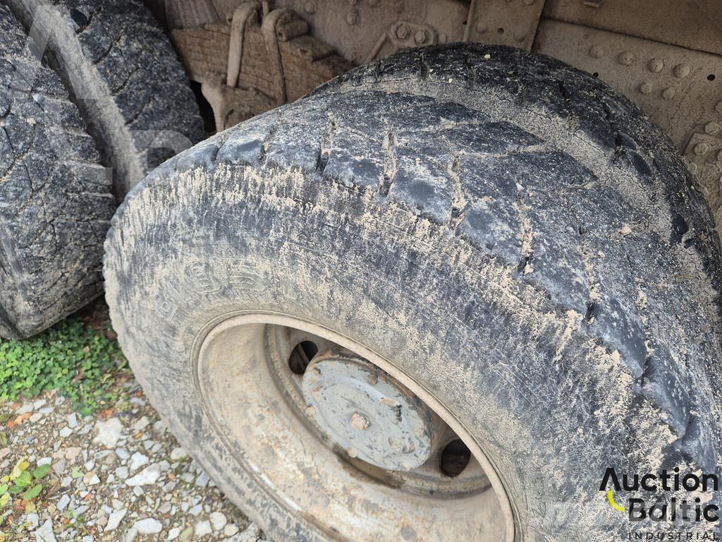 Iveco 260-34 Kamioni cisterne