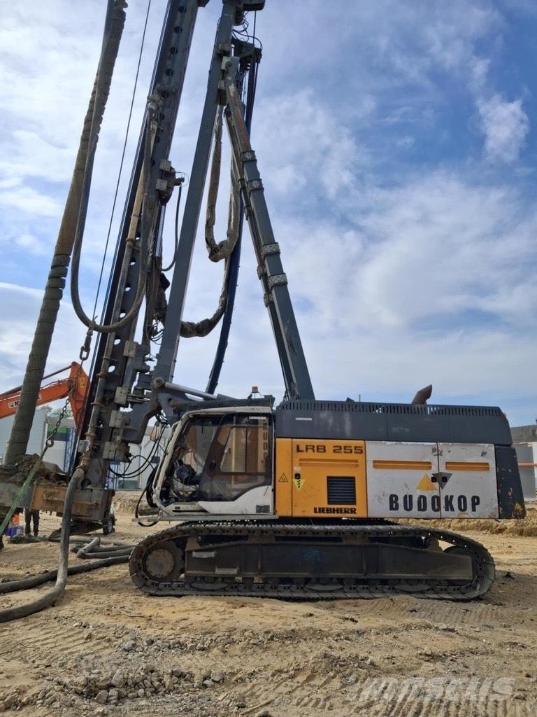 Liebherr LRB255 Mašine za zabijanje stubova