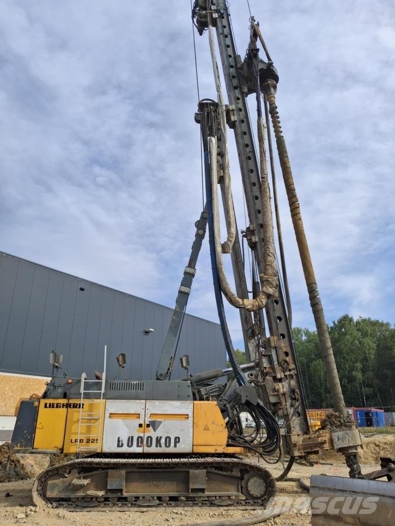 Liebherr LRB255 Mašine za zabijanje stubova