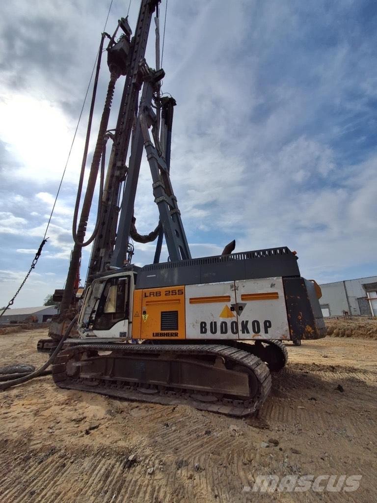 Liebherr LRB255 Mašine za zabijanje stubova