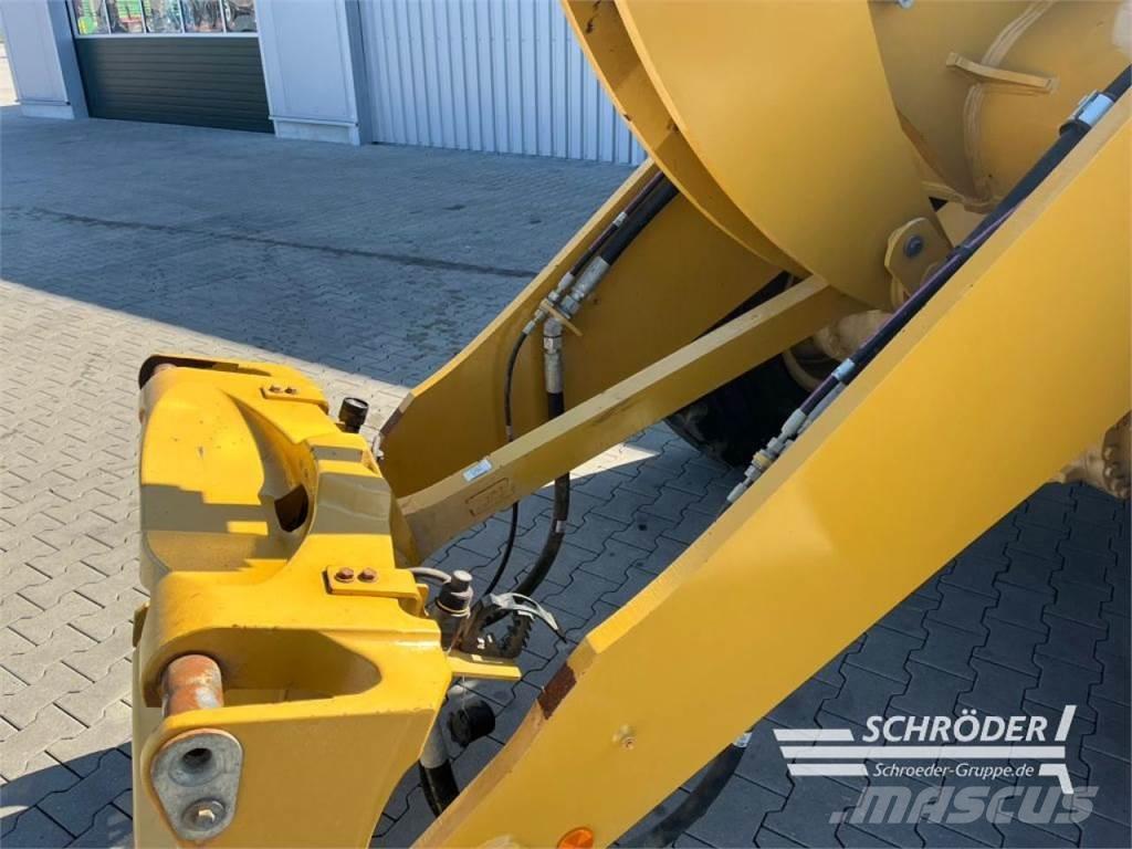  938 HL Utovarivači na točkove