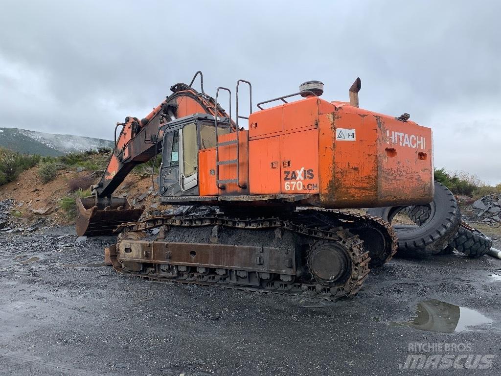 Hitachi 670 LCH-3 Bageri guseničari