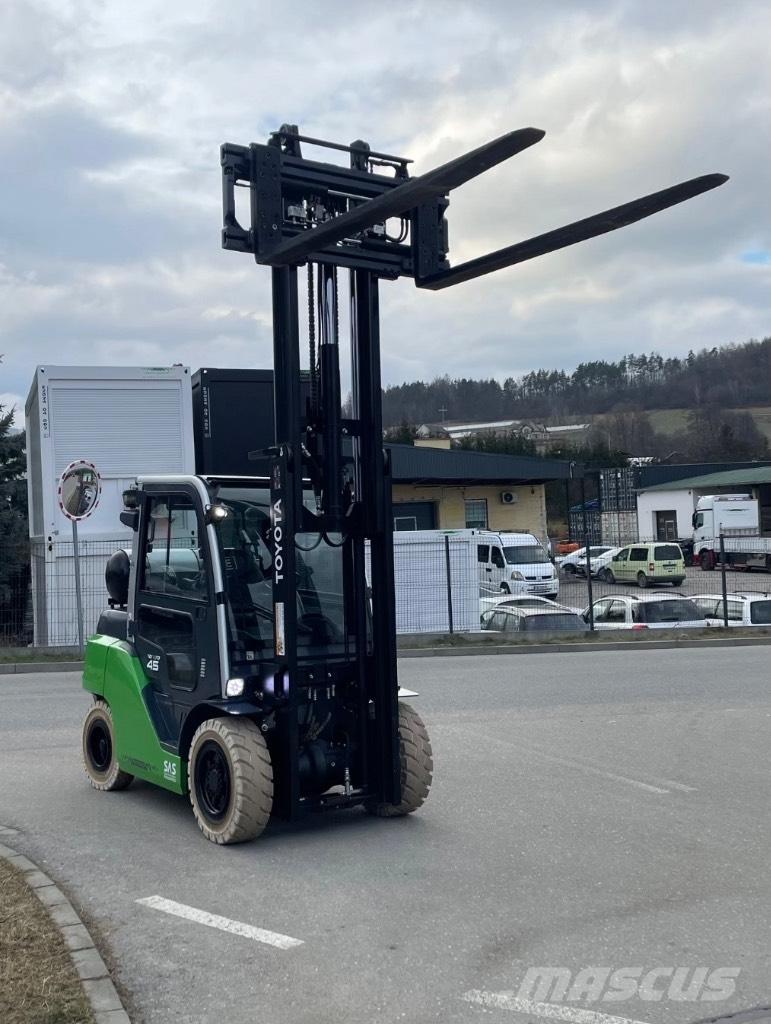 Toyota FVA450 Plinski viljuškari