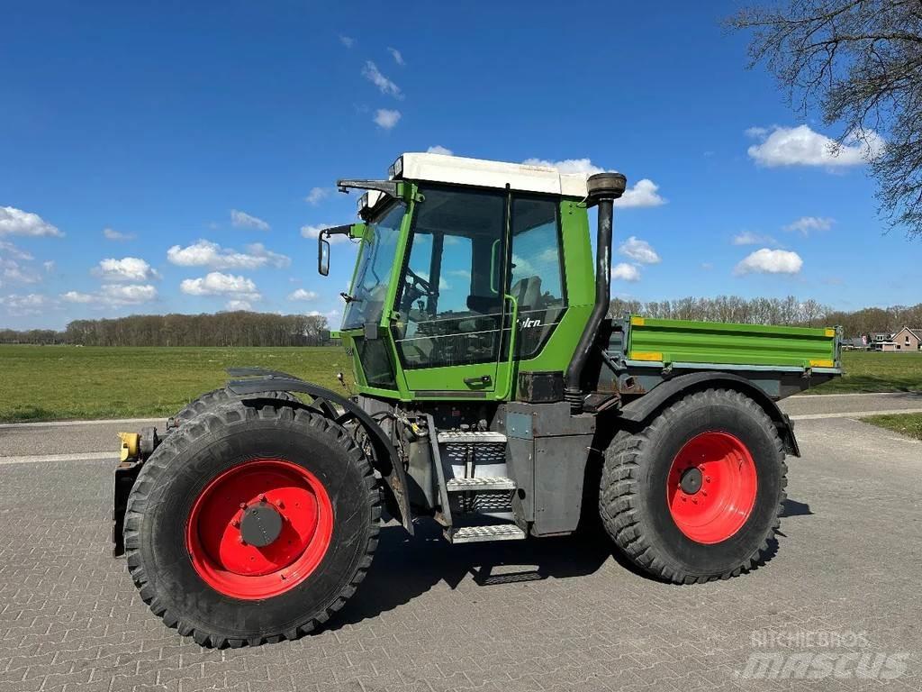 Fendt Xylon 520 Traktori
