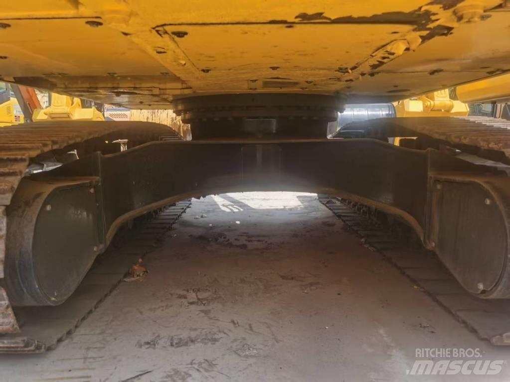Komatsu PC 200 Bageri guseničari