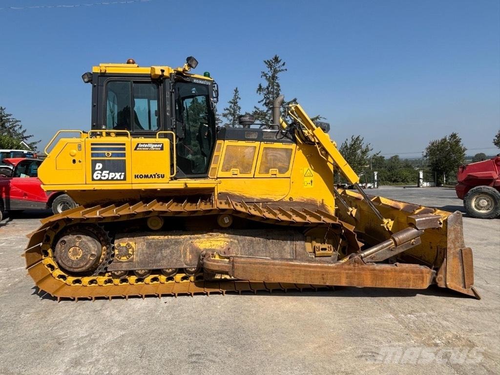 Komatsu D 65 PXi-18 Buldožeri guseničari