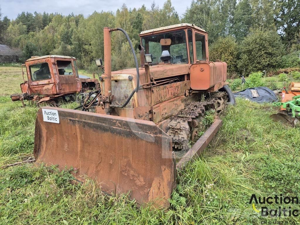  Onbekend DT-75 Buldožeri guseničari