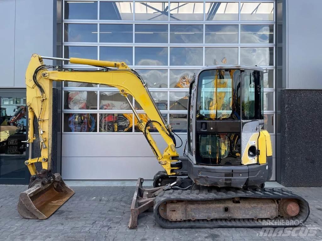 New Holland E50.2 Mini bageri < 7t