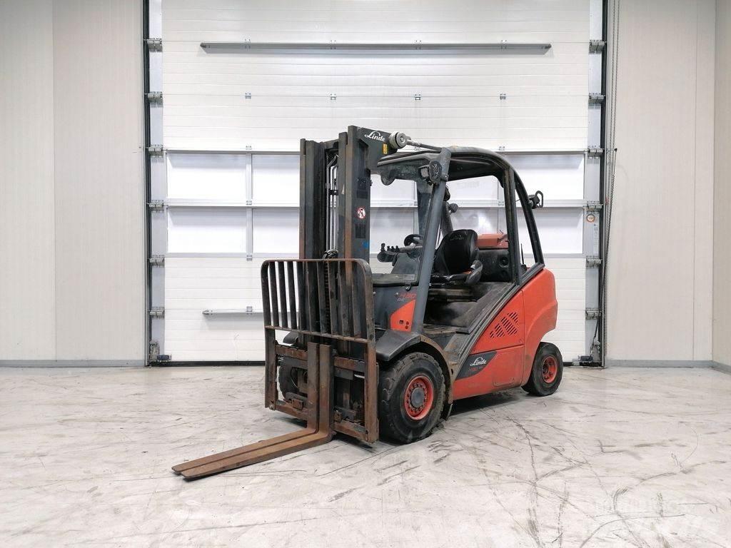Linde H30T-02 Plinski viljuškari