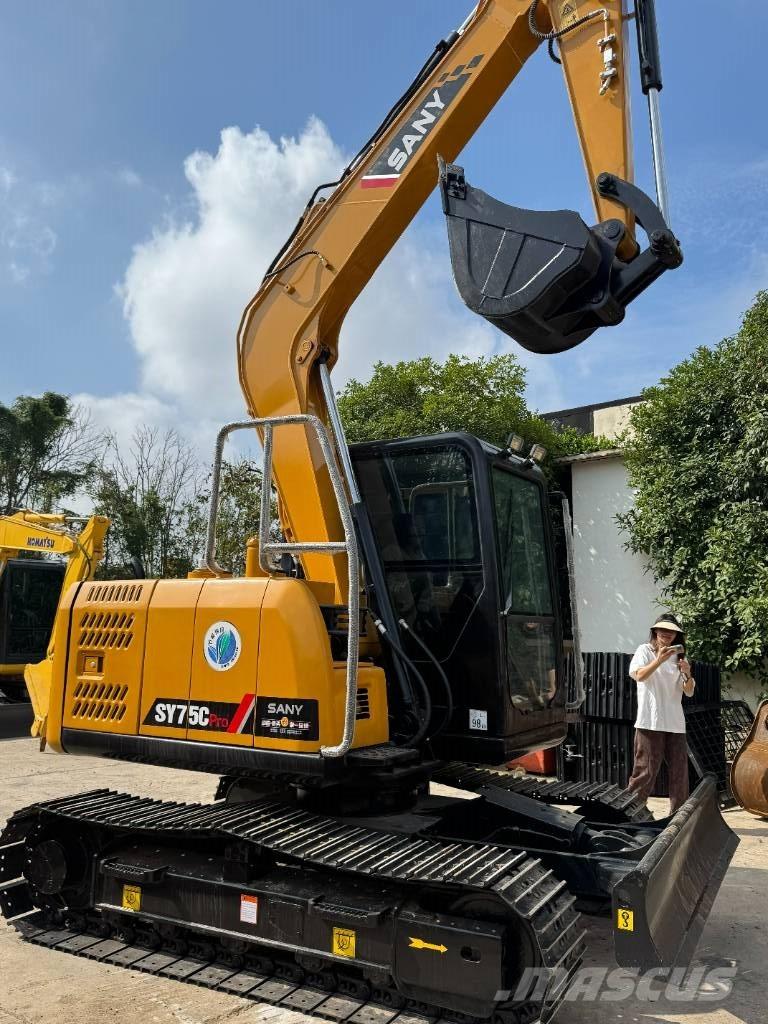 Sany SY75C Mini bageri < 7t