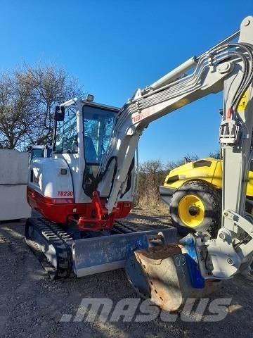Takeuchi TB 230 Mini bageri < 7t