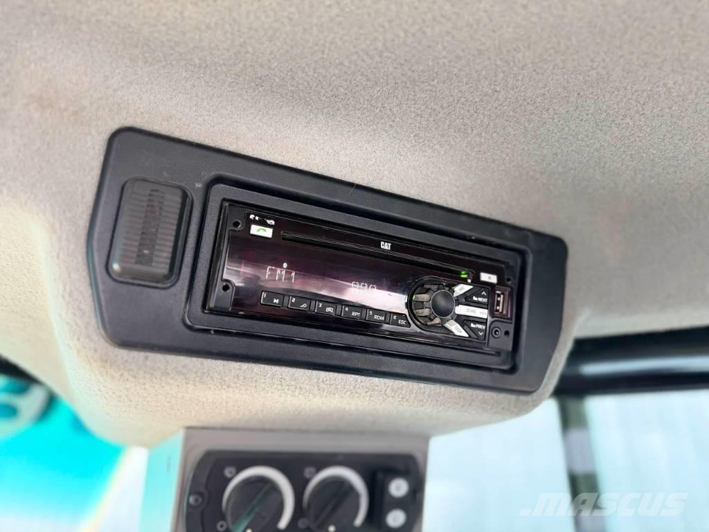 CAT 972M Utovarivači na točkove