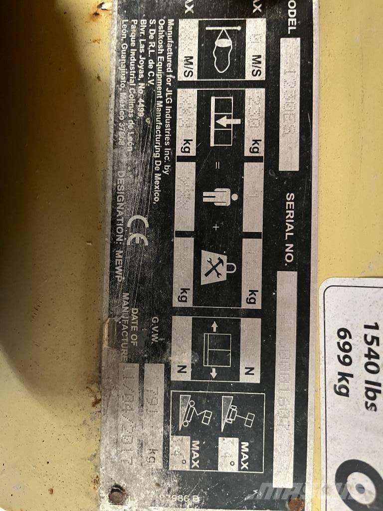 JLG 1230 ES Jarbolne penjajuće platforme