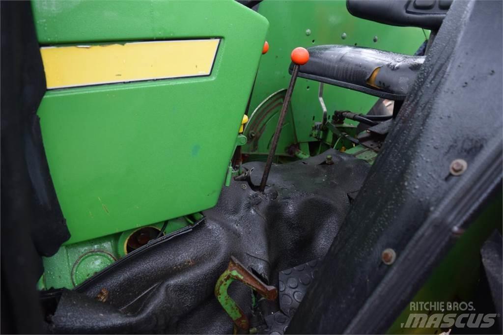 John Deere 1640 Traktori