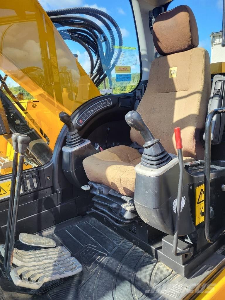 JCB JZ 140 LC Bageri guseničari