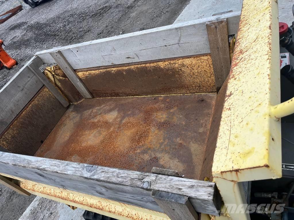 Yanmar C 10 R-1 Damperi na gusenice