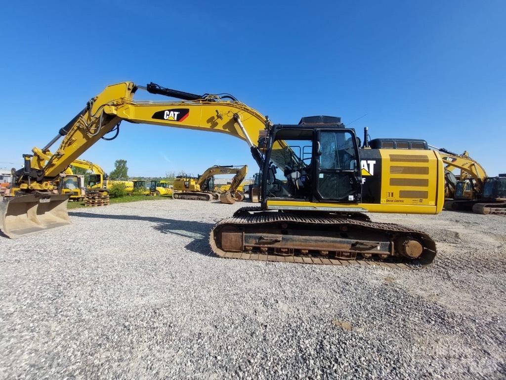 CAT 326 F L Bageri guseničari