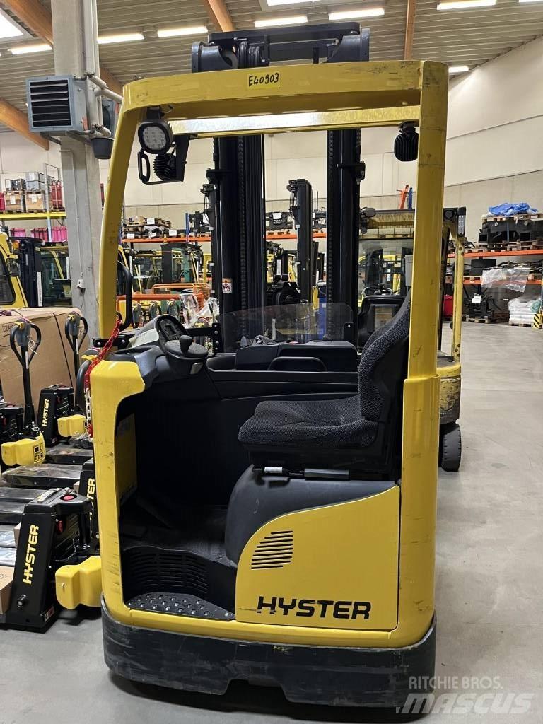 Hyster R1.4 Viljuškari sa pomičnim stupom