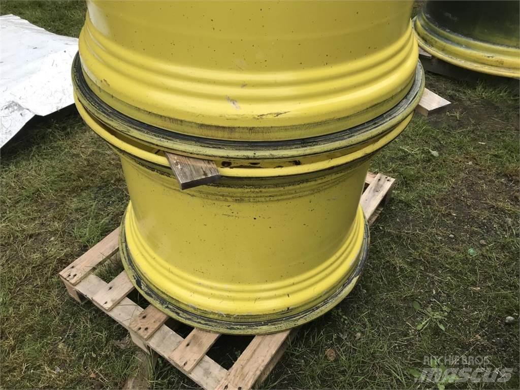 John Deere 23x34 Gume, točkovi i felne
