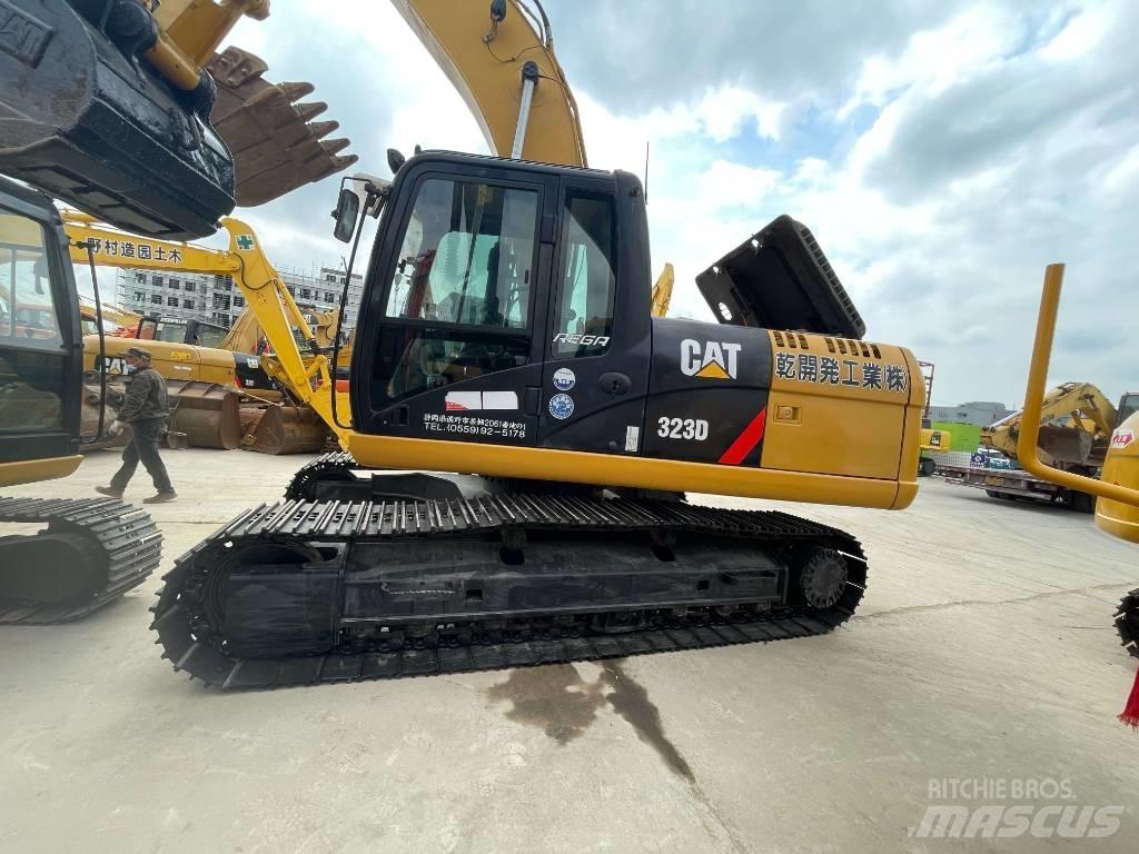 CAT 323D Bageri guseničari