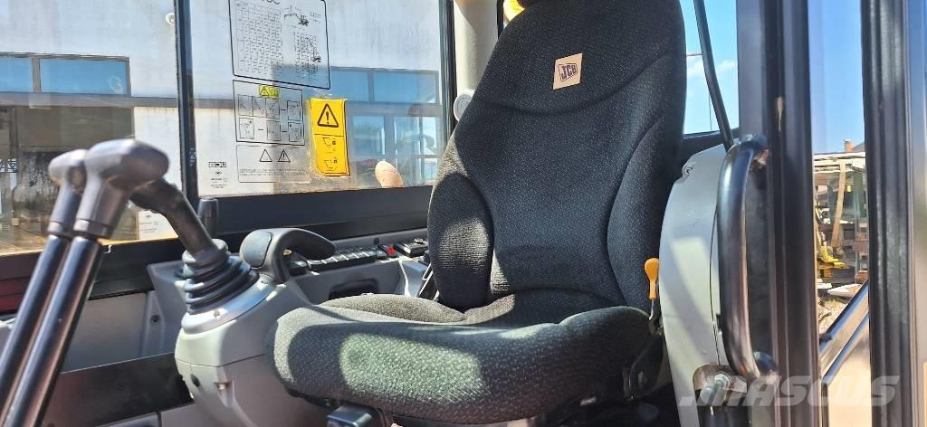 JCB 86C-2 Midi bageri 7t – 12t