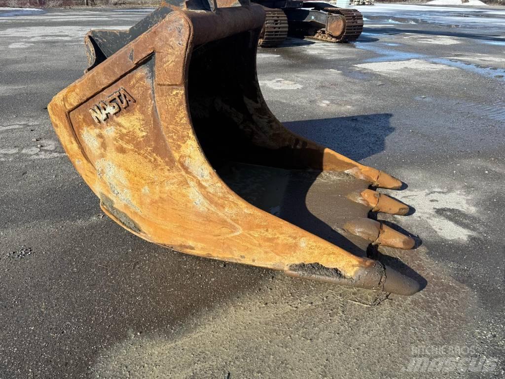Hitachi ZX 225 US Bageri guseničari