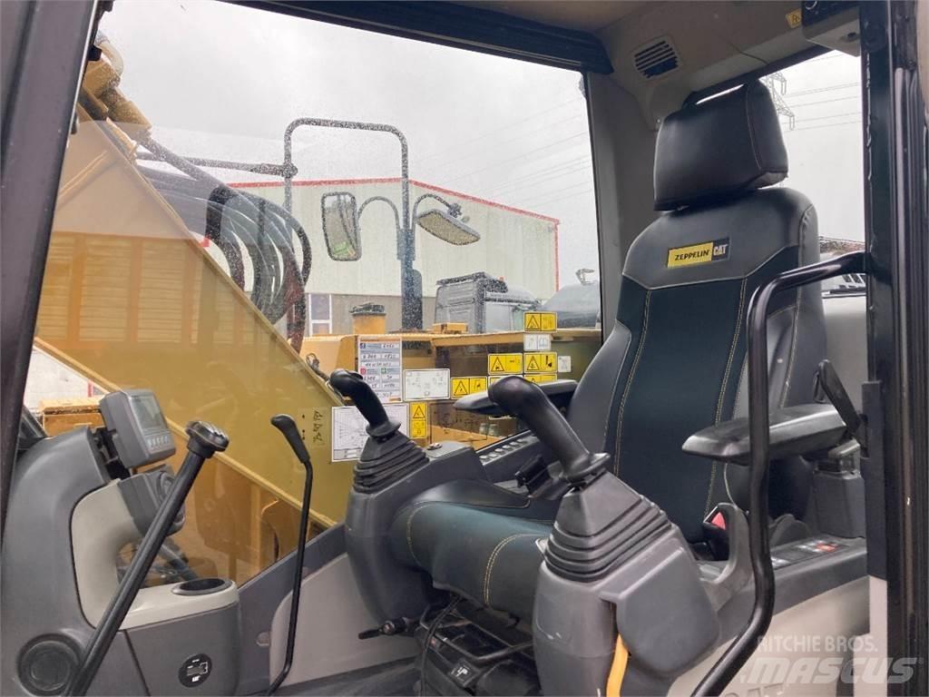 CAT 311 F L RR Bageri točkaši