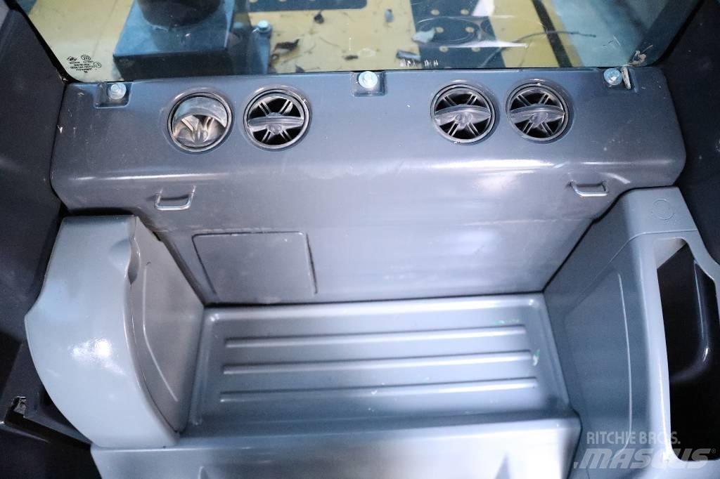 Komatsu PC 210-8 Bageri guseničari