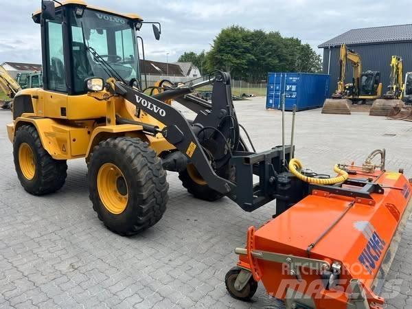 Volvo L 30 G Utovarivači na točkove