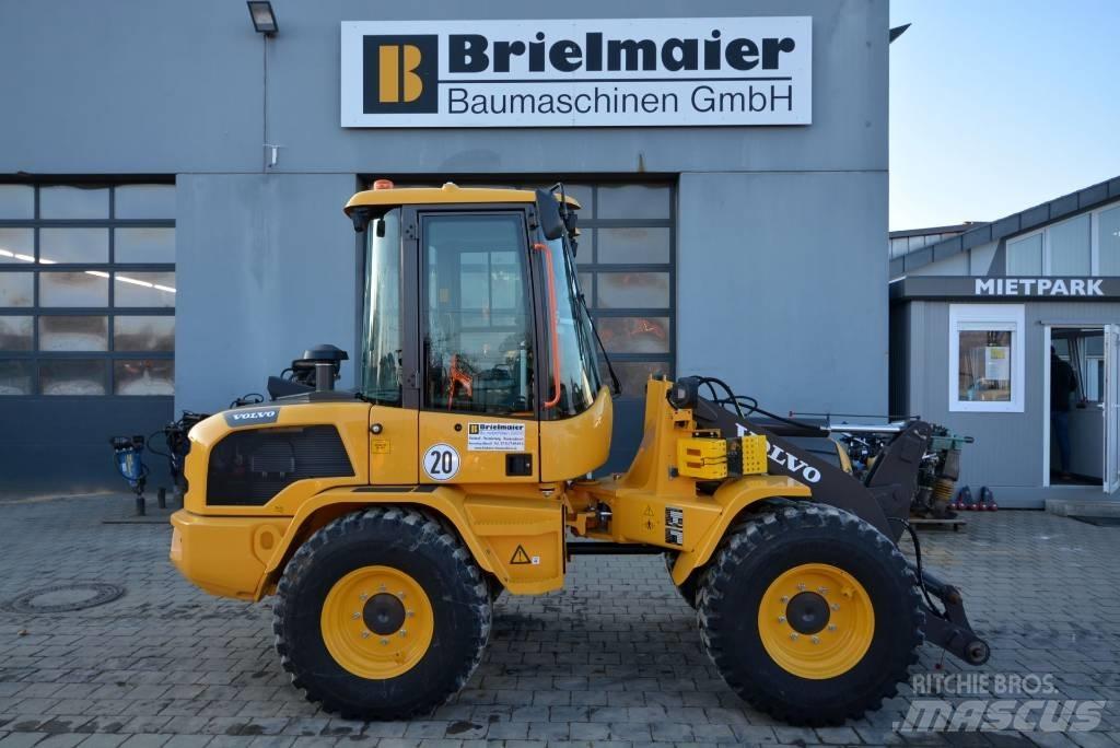 Volvo L 30 H Utovarivači na točkove