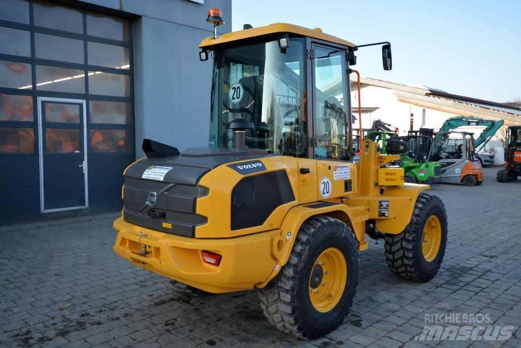 Volvo L 30 H Utovarivači na točkove