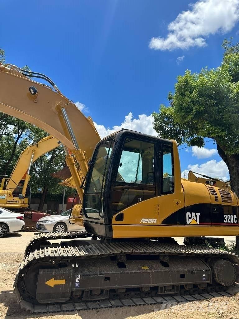 CAT 320C Midi bageri 7t – 12t