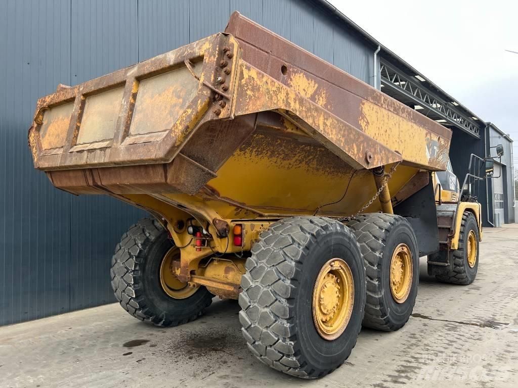 CAT 730 Zglobni damperi