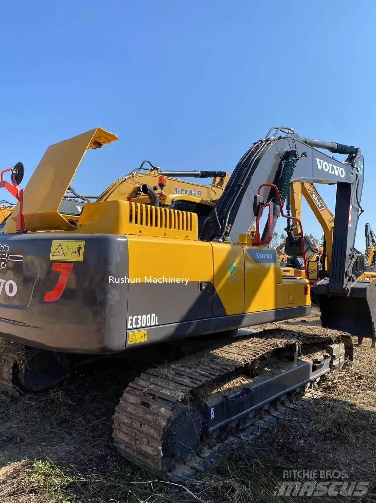 Volvo EC 300 D L Bageri guseničari