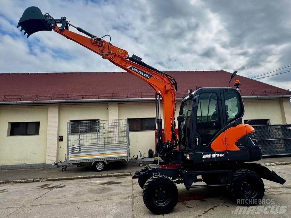 Develon DX 57 W-7 Bageri točkaši