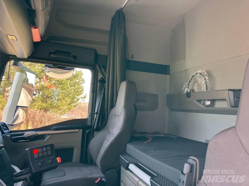 MAN TGX 35.520 Kiperi kamioni