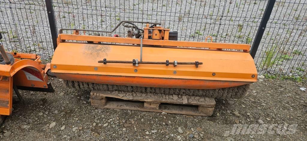 Multicar M 26 4X4 Kiperi kamioni