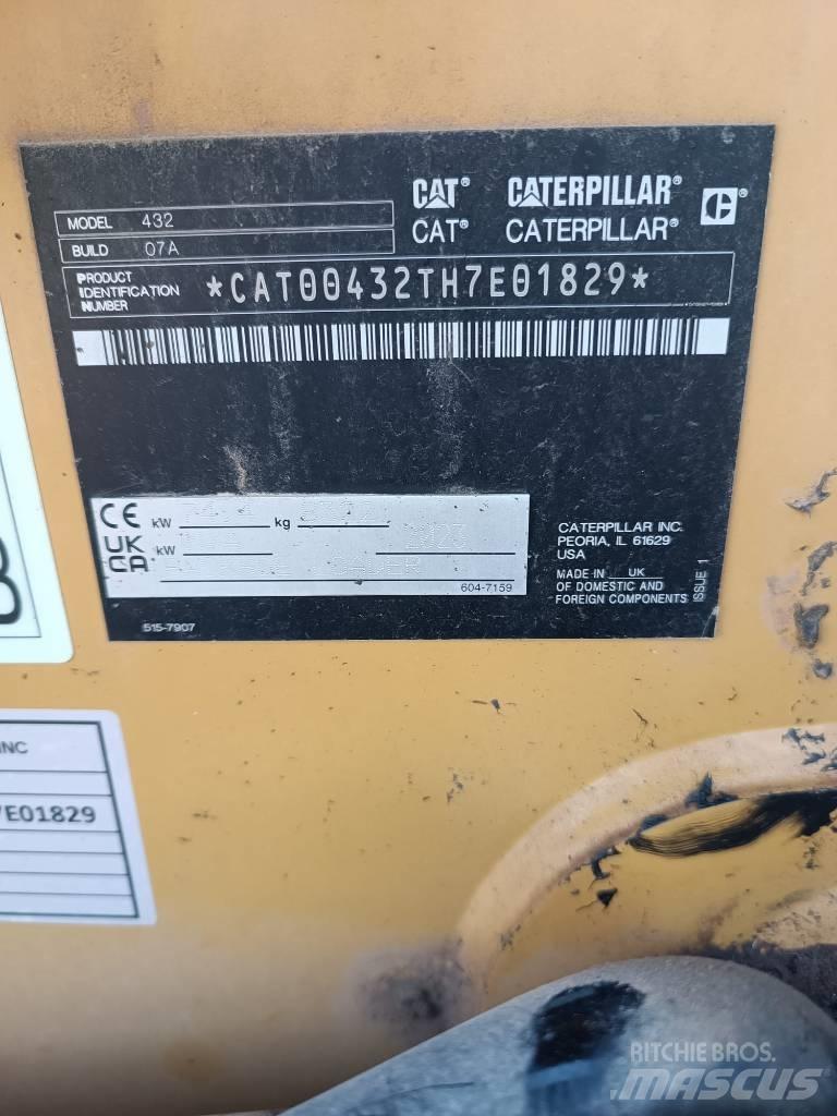 CAT 432 F Rovokopači