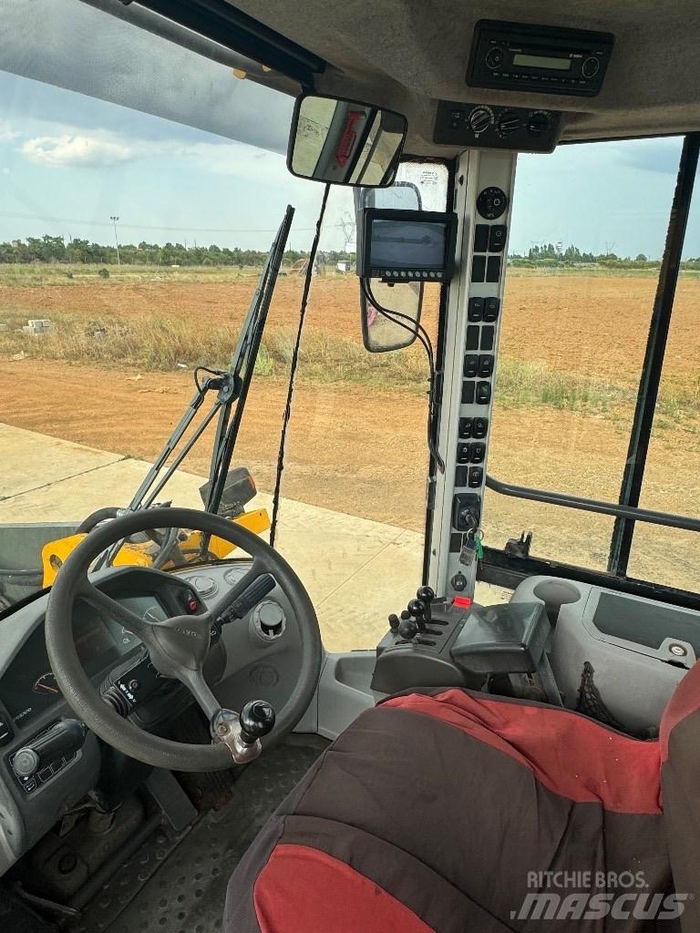 Volvo L90F Utovarivači na točkove