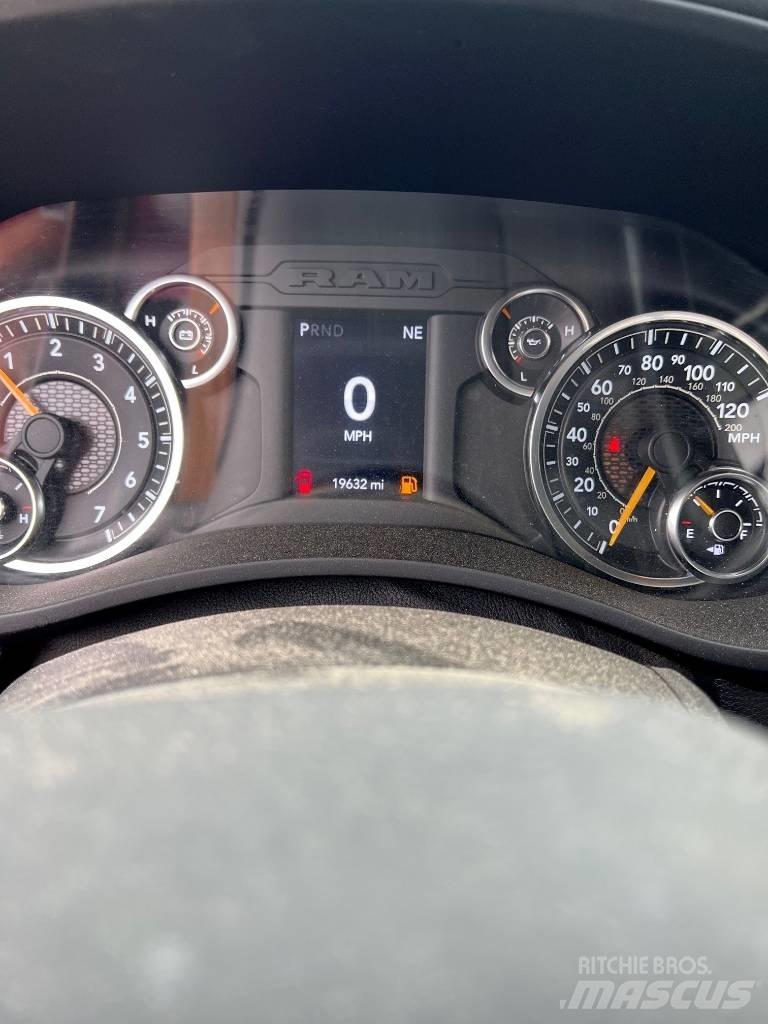 RAM 5500 Kamioni sa otvorenim sandukom