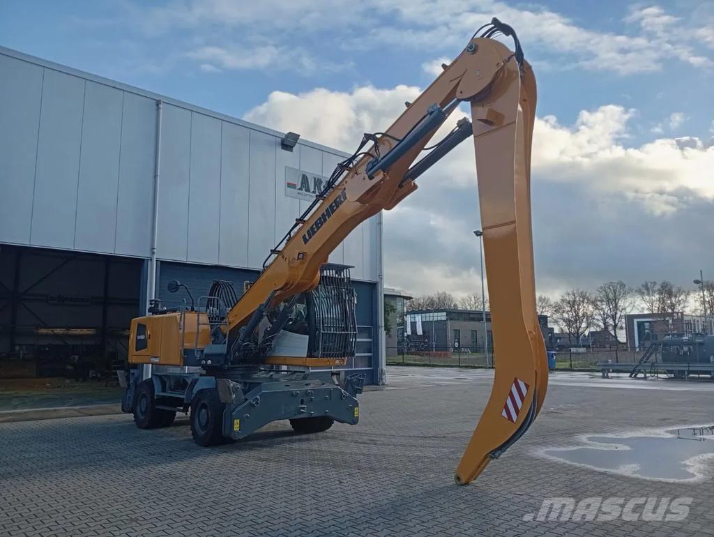 Liebherr LH30 Bageri za prenos primarnih/sekundarnih sirovina