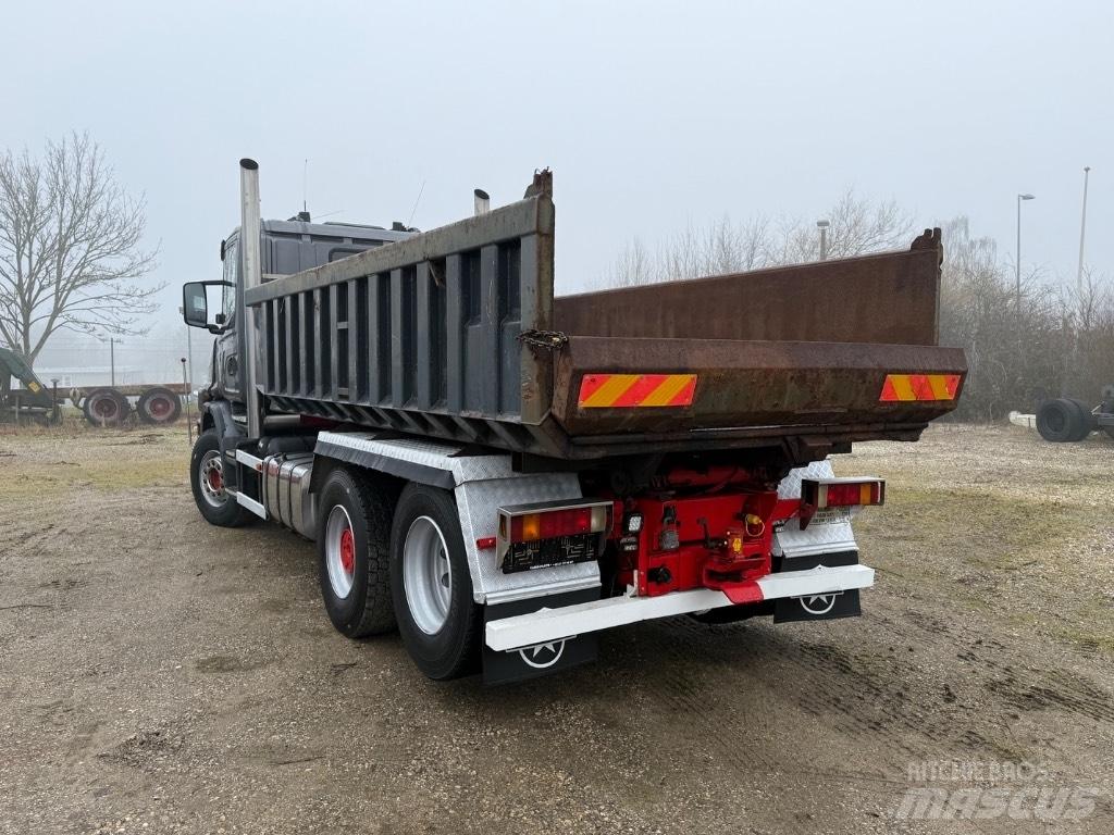 Scania T 144-530 Kiperi kamioni
