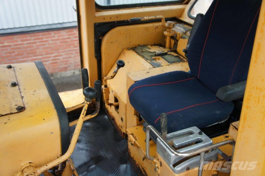 Komatsu D 155 A-1 Buldožeri guseničari