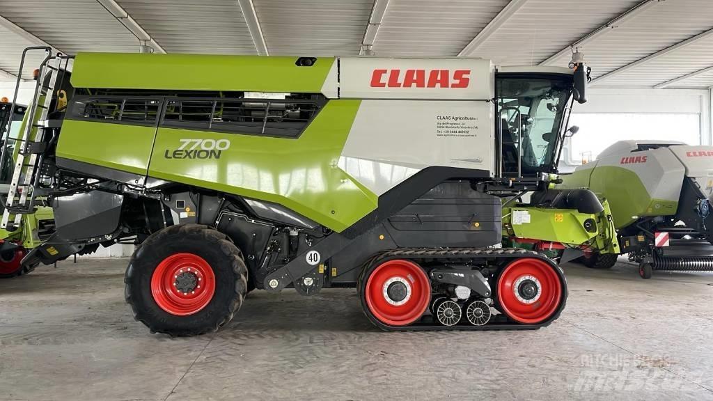 CLAAS LEXION 7700 TT Kombajni