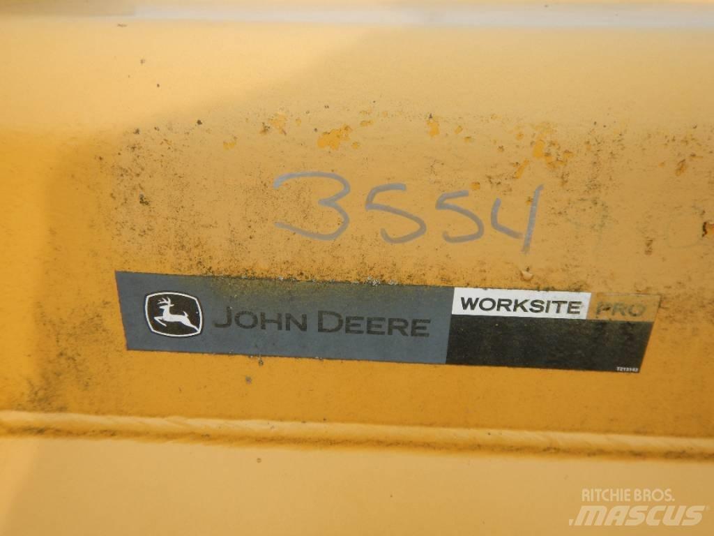 John Deere AT340424 Kašike / Korpe
