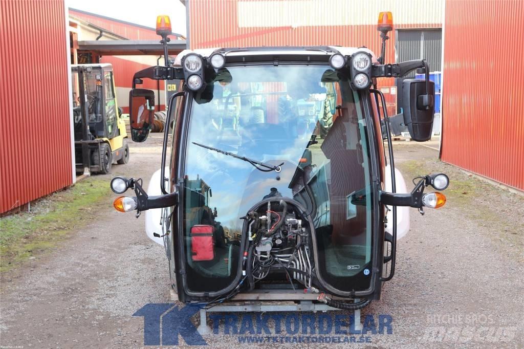 Valmet N124 Kabine i unutrašnjost