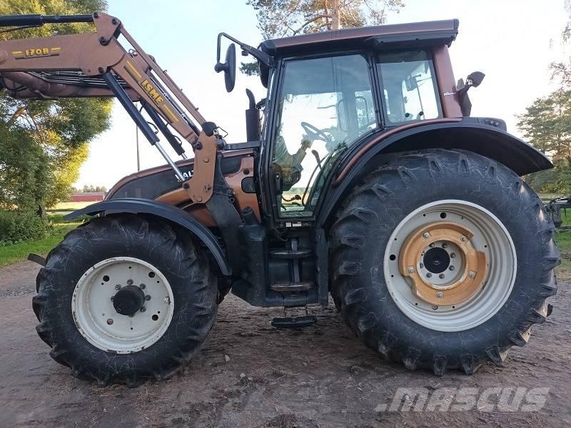 Valtra N 141 Traktori