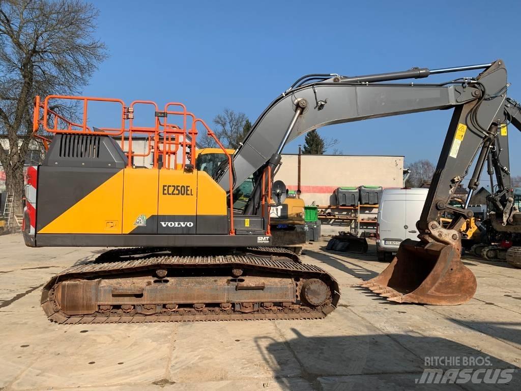 Volvo EC 250 EL Bageri guseničari
