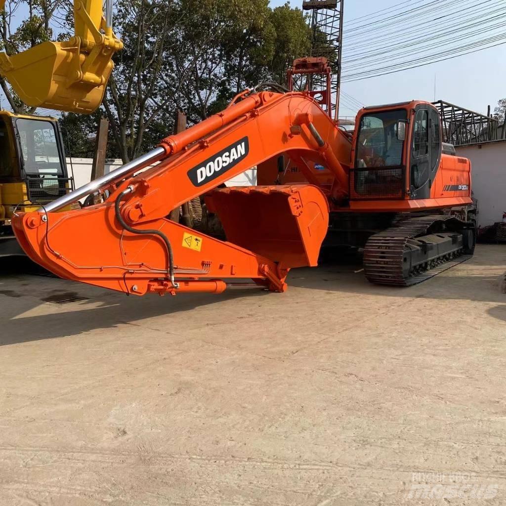Doosan DX 300 Bageri guseničari