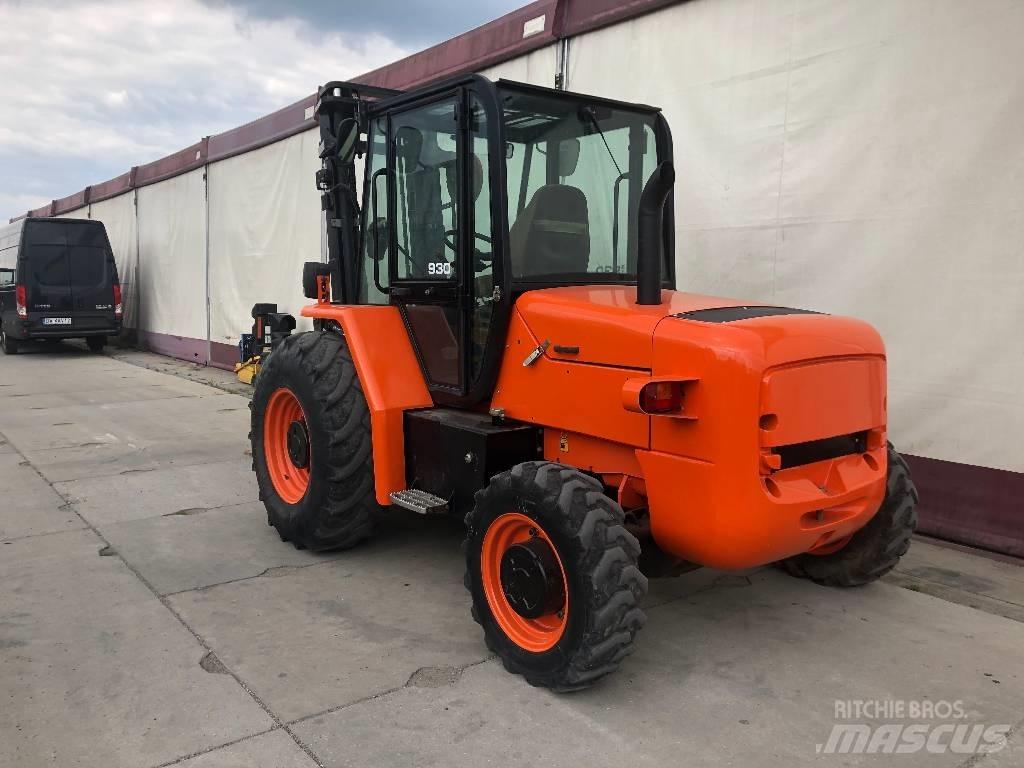 JCB 930-4 Vanterenski viljuškar